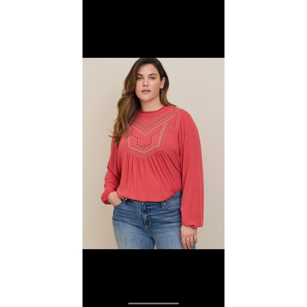 Torrid Washable Crinkle Gauze Relaxed Embroidered Blouse size 1/1X